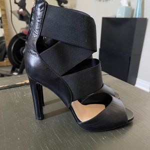 Diane Von Furstenberg Julias Strappy Heel EUC!